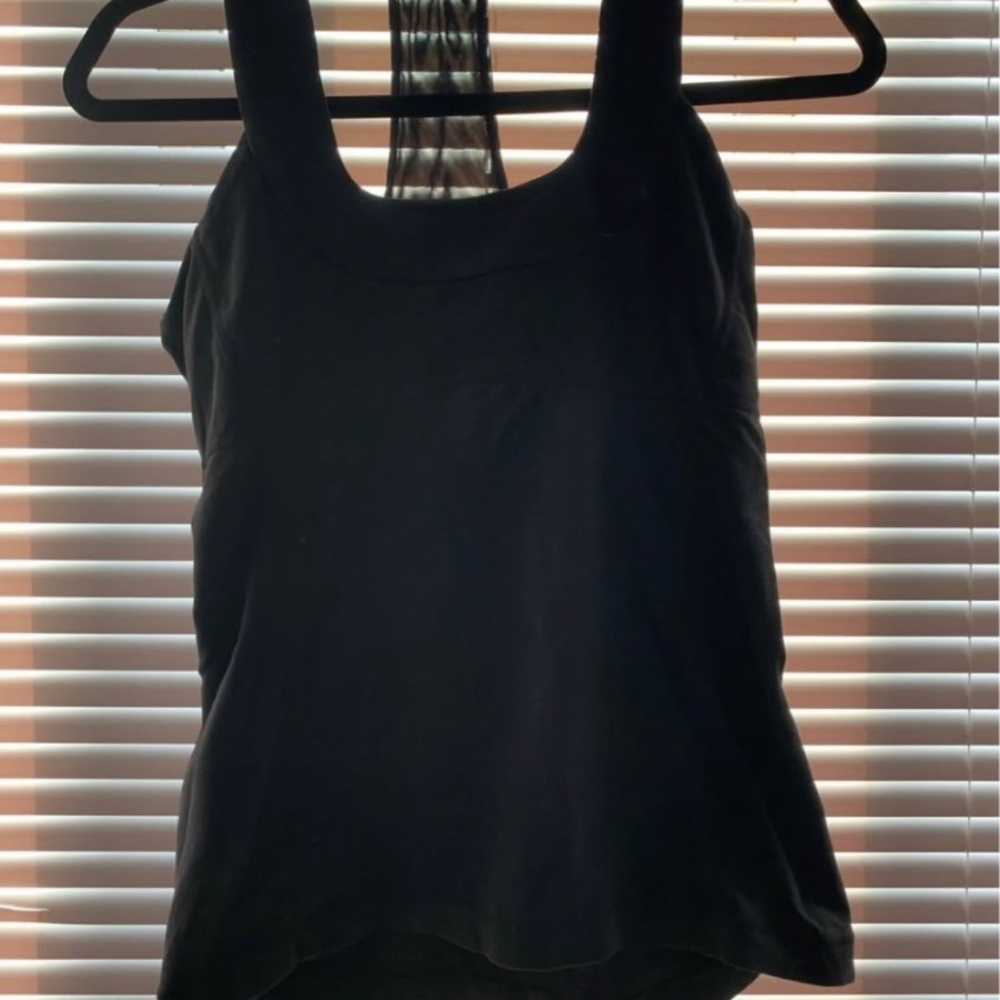 Lululemon active top